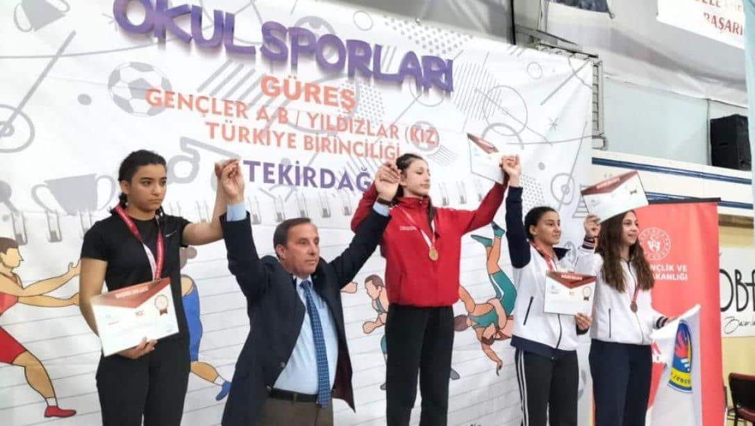 Okul Sporlarında Türkiye İkinciliği